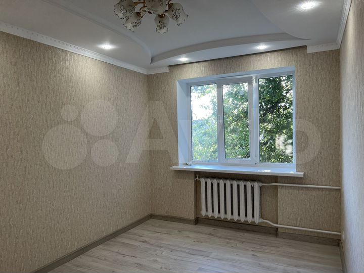 2-к. квартира, 51 м², 3/3 эт.