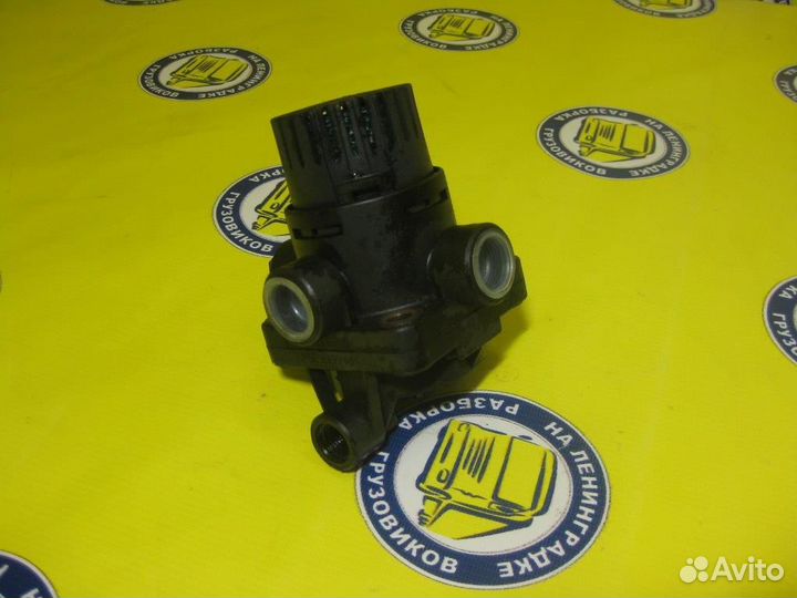 Клапан ускорительный 0044298044