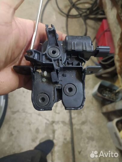 Замок Багажника Гранта фл седан