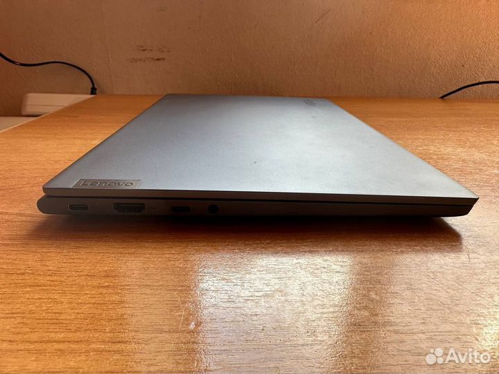 Ноутбук Lenovo Yoga slim 7 14IIL05