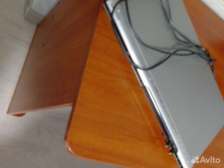 Ultra slim DVD karaoke system DVD-K100 от Samsung
