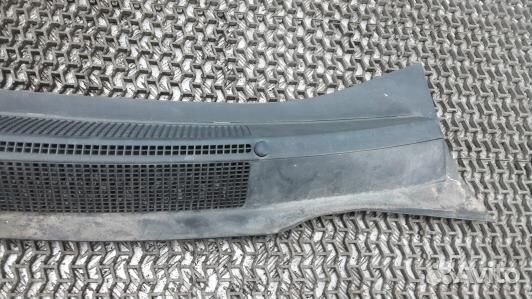 Накладка декоративная (жабо, дождевик) opel zafira