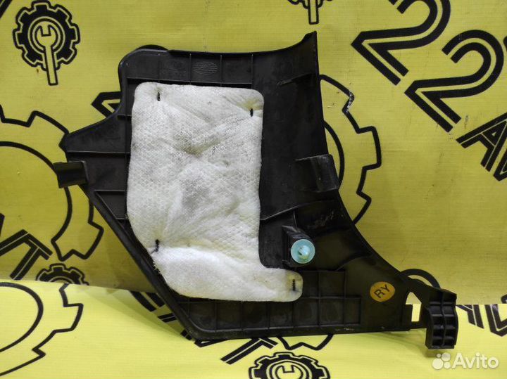 Накладка передней стойки нижняя левая Hyundai