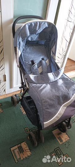 Коляска прогулочная