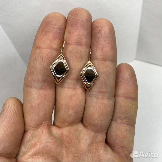 Золотые серьги