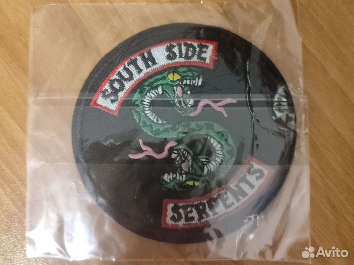 Новая термонаклейка Riverdale Southside Serpents