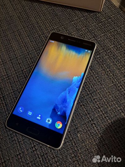 Телефон Nokia 5