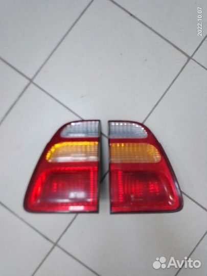 Фонари внутренние Land Cruiser 100 1998-2002