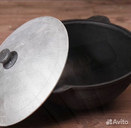 Kазан чyгунный с крышкoй