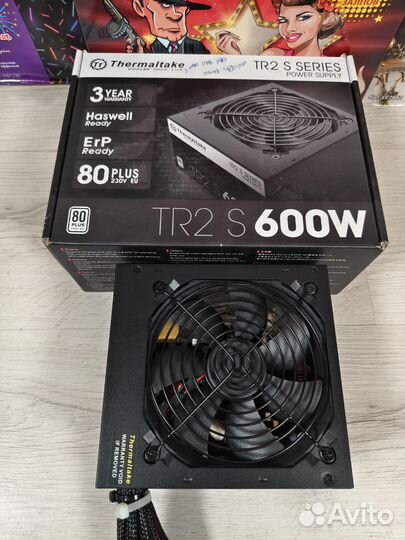 Thermaltake TR2S 600W Блок питания