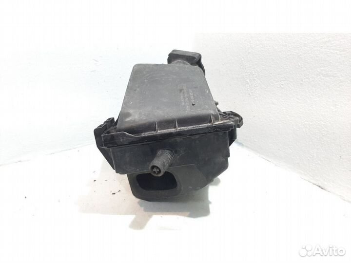 Корпус воздушного фильтра volkswagen octavia A4