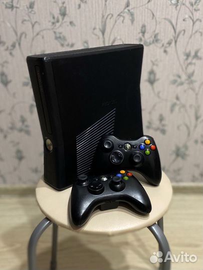 Xbox 360 Freboot прошитый 500+ игр