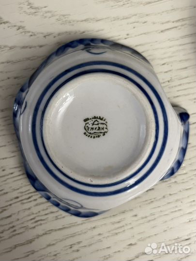 Фарфоровая посуда гжель: три вазочки, новые