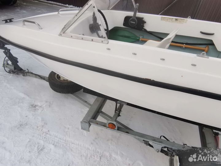 Продам лодку с мотором