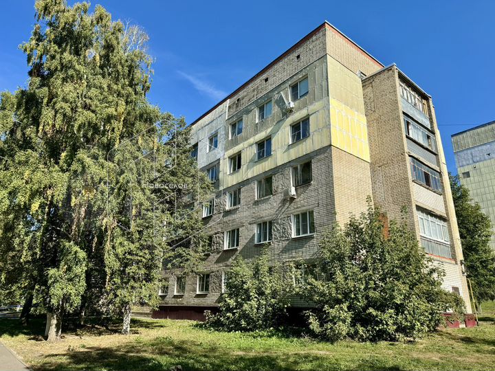 3-к. квартира, 77,2 м², 2/5 эт.