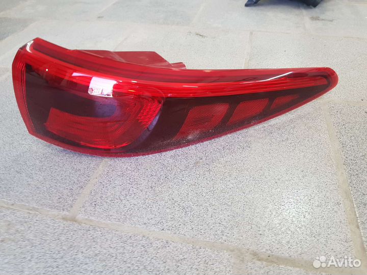 Фонарь правый Kia Sportage 2016-2019 идеал