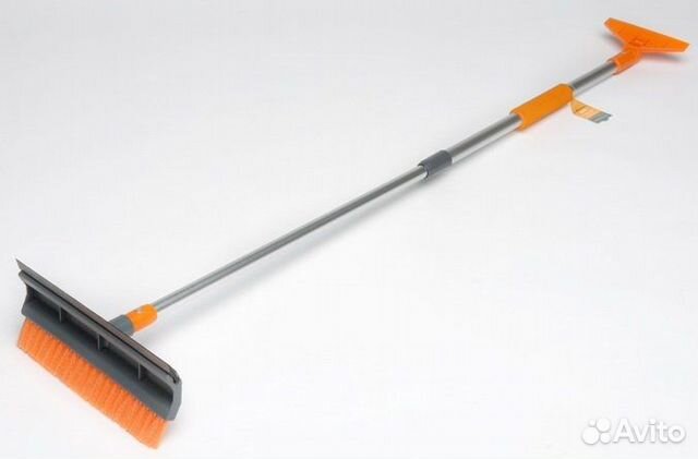 Щетка от снега и льда с водосгоном и телескоп.руко