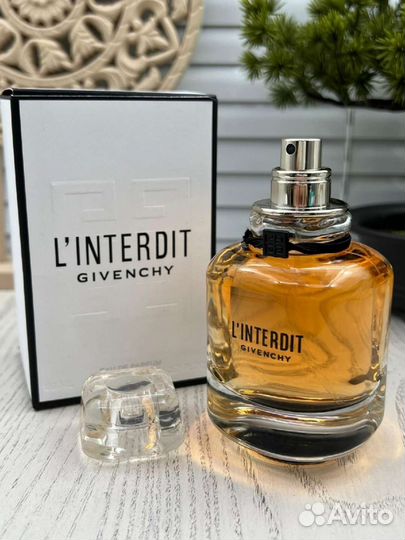 Givenchy L'Interdit