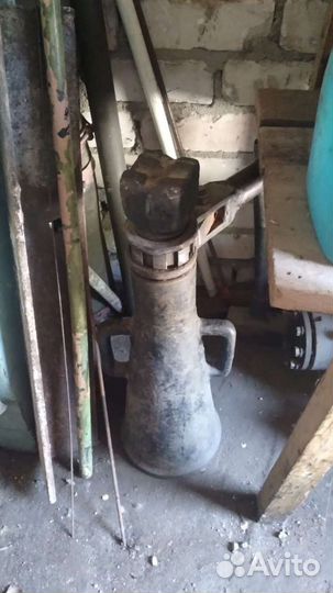 Домкрат вагонный 20 тонн