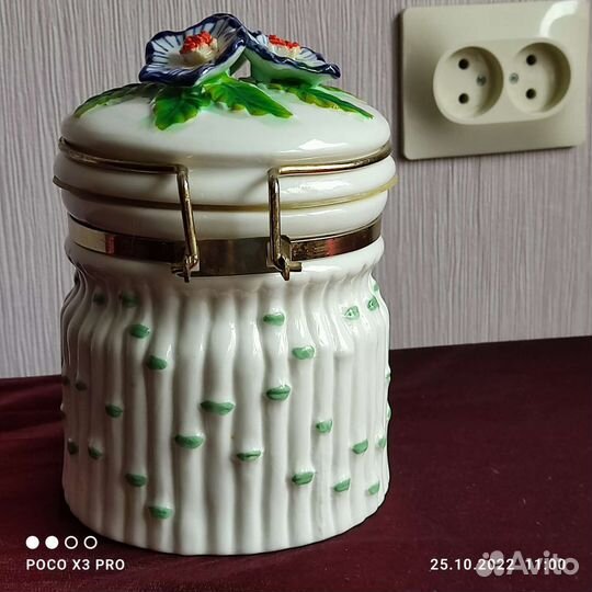 Керамическая банка для варенья