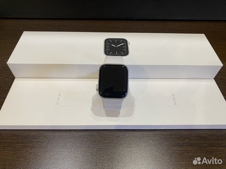 Часы apple watch 5 40 mm