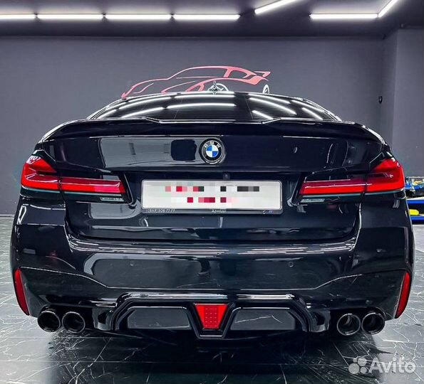 Диффузор заднего бампера M5 CS style c LED стоп