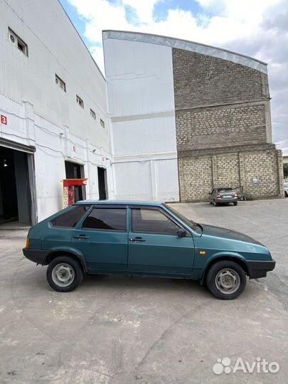 ВАЗ 2109 1.5 МТ, 1999, битый, 245 000 км