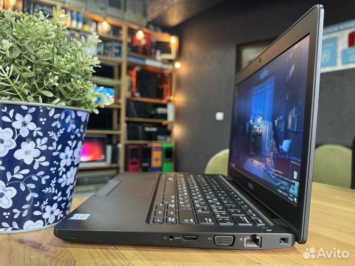 Ноутбук Dell / FullHD / Core i5 / 8gb / 256ssd