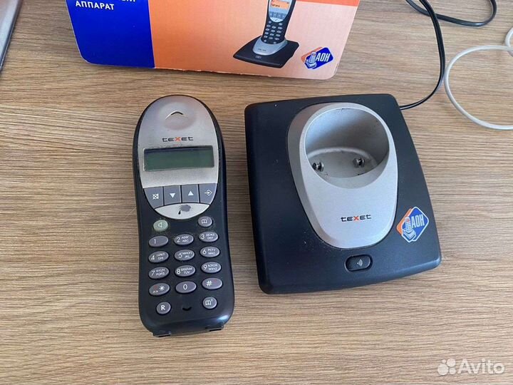 Беспроводной телефон