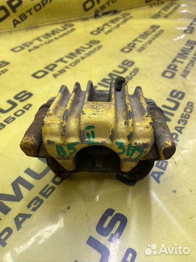 Суппорт задний правый Volkswagen Passat B5