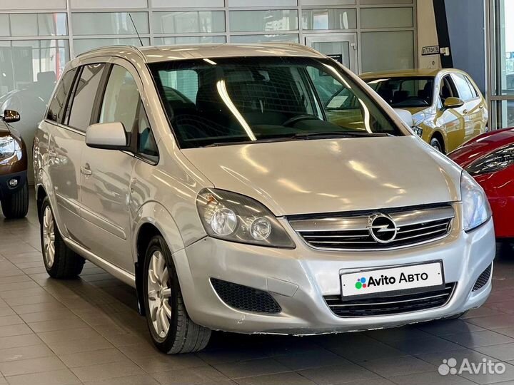 Opel Zafira 1.7 МТ, 2010, 202 121 км