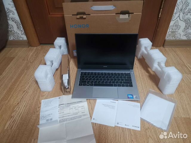 Новый,FHD.ультрабук,i7-10210,GF1050 4гб,ssd512gb