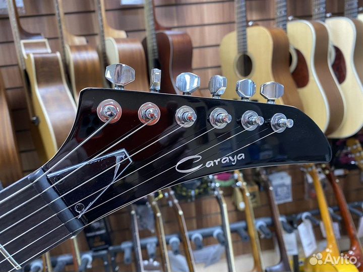 Электрогитара Caraya + Аксессуары
