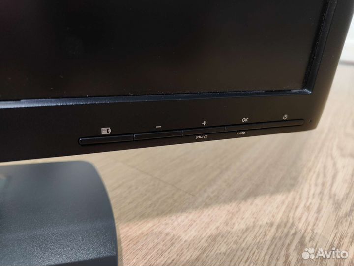 Монитор HP Compaq LE2002x