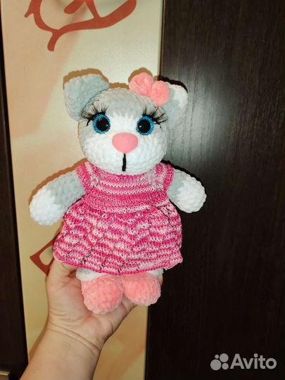 Игрушки вязаные котики