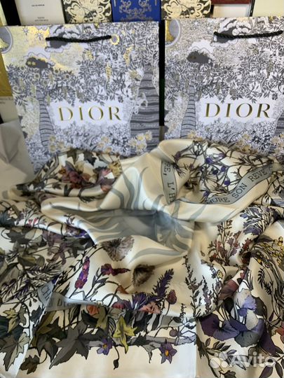 Dior платок (шёлк-премиум)в брендоаой упаковке