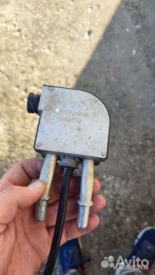 Датчик уровня топлива volvo