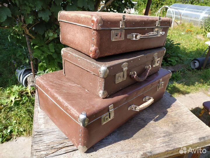 Чемодан фибровый