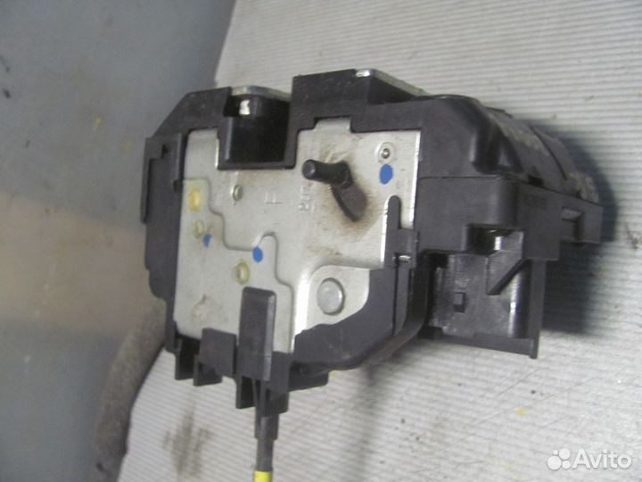 Замок двери задней правой Nissan Note E11 2005-2013