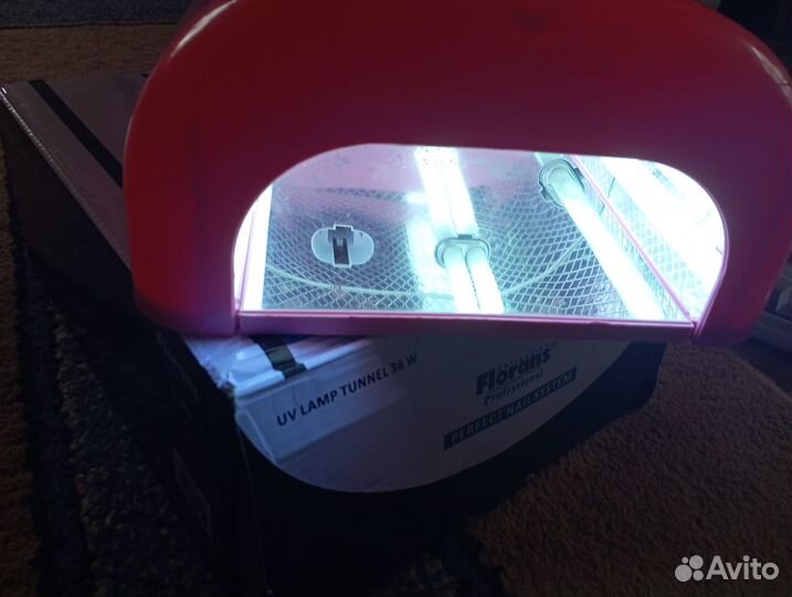 Лампа для сушки ногтей