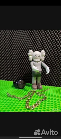 Фигурка kaws