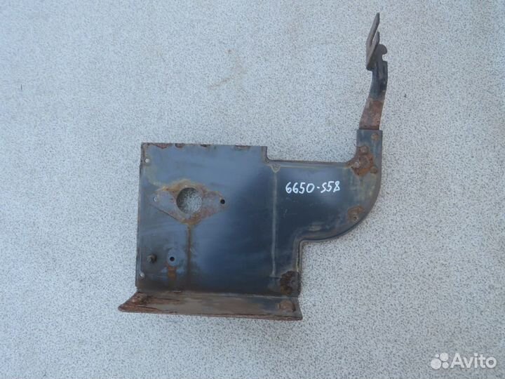 1353612 Кронштейн выключателя 