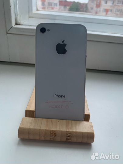 iPhone 4S, 8 ГБ