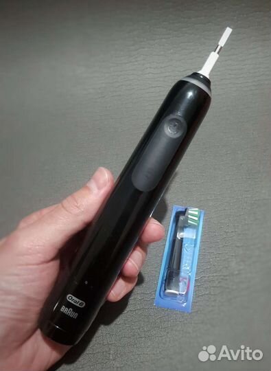 Электрическая зубная щетка Oral-B Pro 3 (Новая)