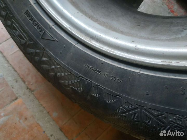 Gislaved NordFrost 100 215/65 R16
