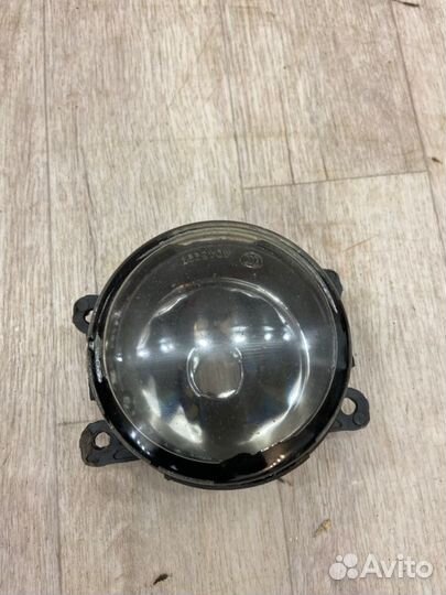 Фара противотуманная передняя правая Ford Focus