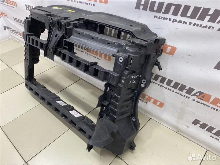 Панель передняя VW Гольф 6