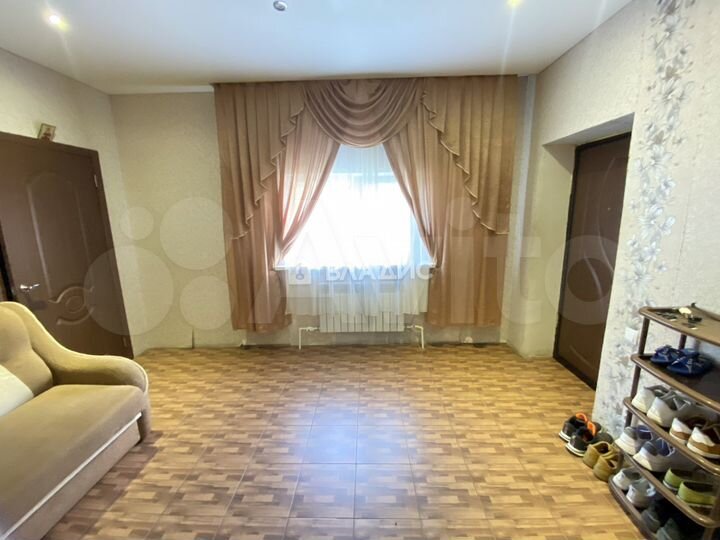 Дом 255,3 м² на участке 23 сот.