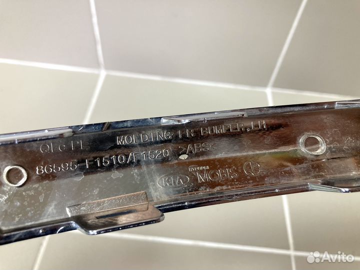 Молдинг переднего бампера левый Kia Sportage 2018