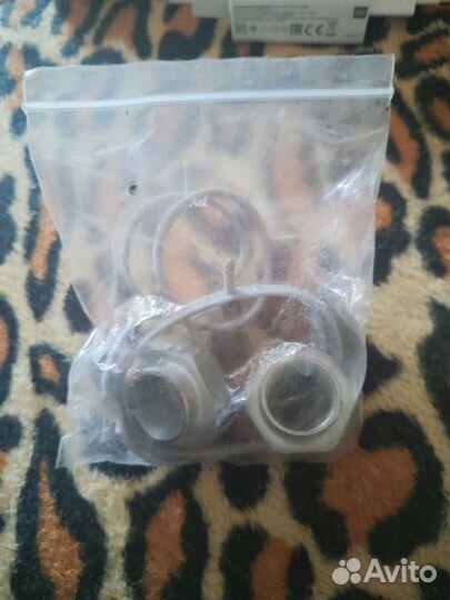 Прокладка впускного коллектора Гранта и две ступич